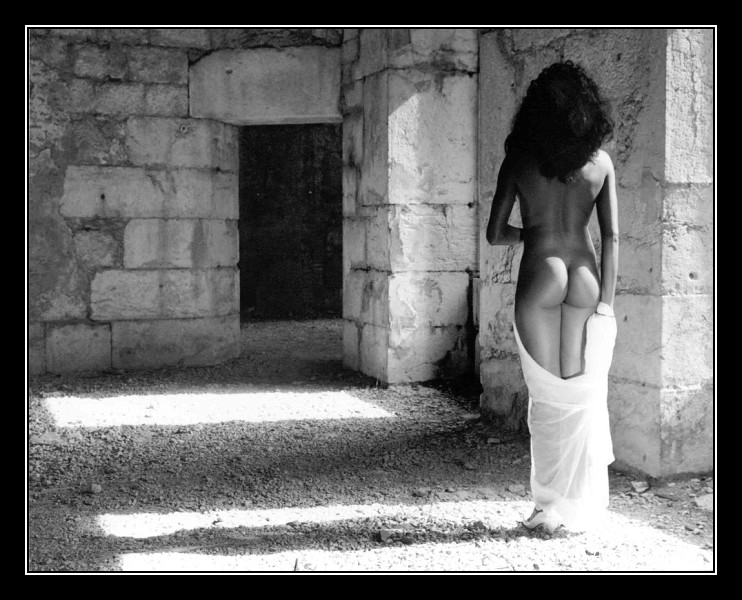 201 Lumière dans la forteresse